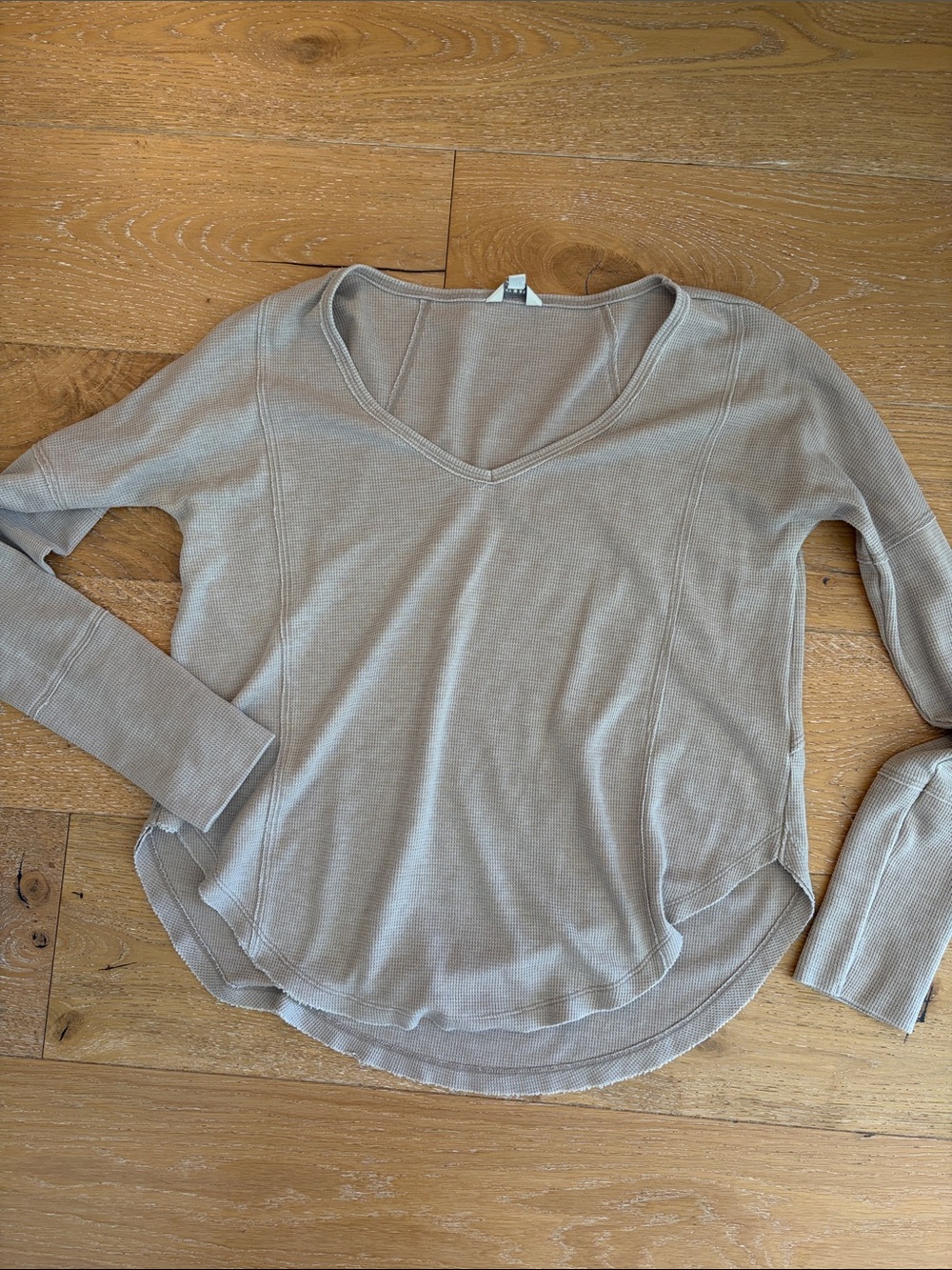 Lucky Brand Women's (S) thermal Taupe V-Neck Long Sleeve Top